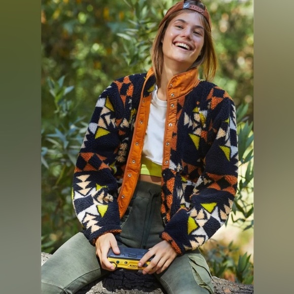 NWT 3 Item Mystery Box! - Picture 4 of 10